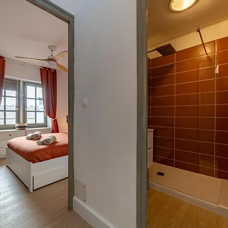 Coeur De L'ecusson - Immeuble Privatise 6-12 Pers Apartamento Nîmes