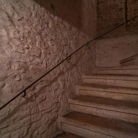 Coeur De L'ecusson - Immeuble Privatise 6-12 Pers Nîmes
